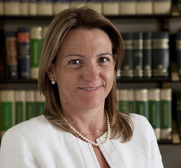 Miriam Cusi Salgado abogada NavasiCusi